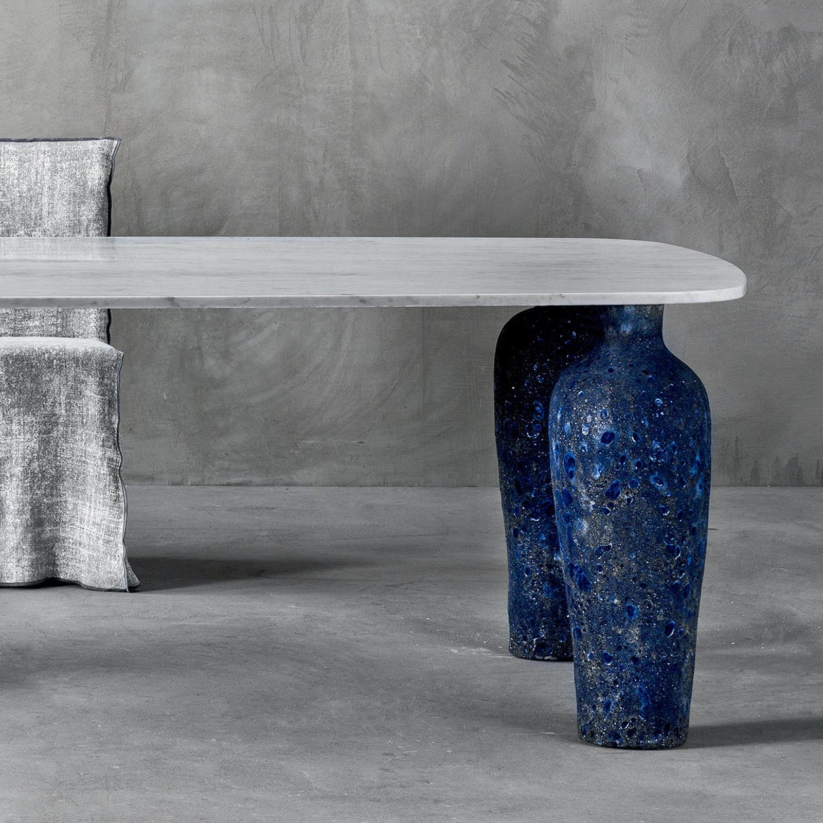 https://a.1stdibscdn.com/blue-ceramic-long-dining-table-for-sale-picture-3/f_14282/1548336297128/Sans_titre_6_master.jpg