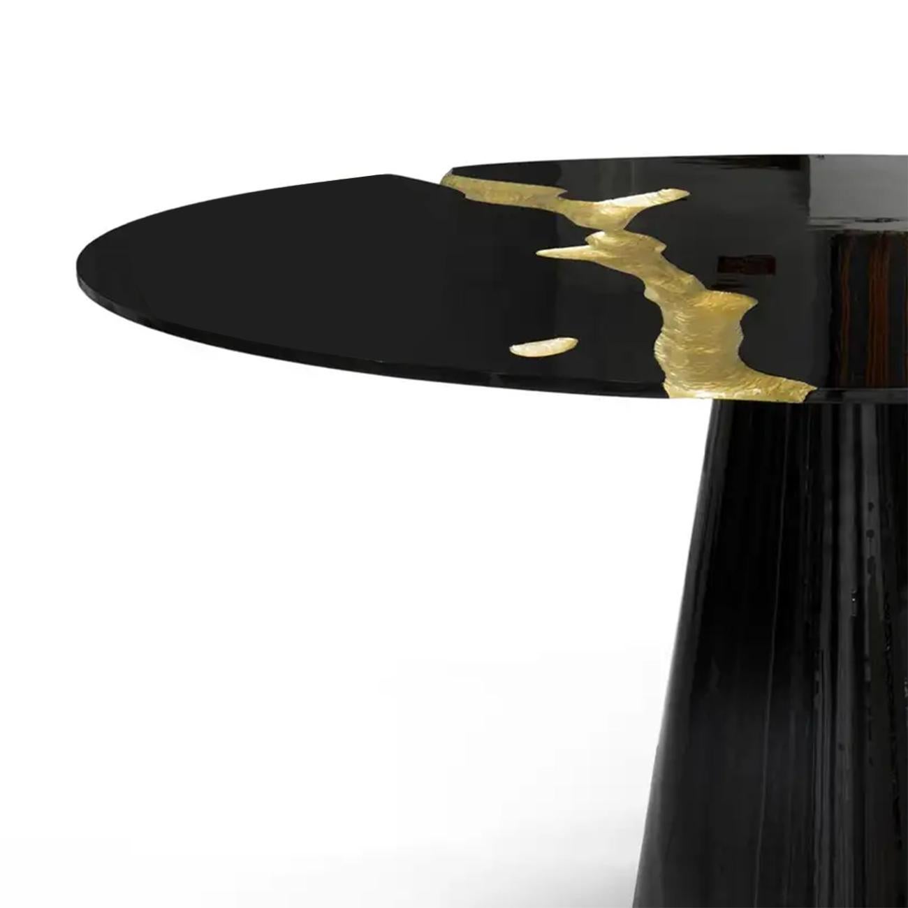https://a.1stdibscdn.com/majestic-round-dining-table-for-sale-picture-6/f_14282/1593091954982/Sans_titre_6_master.jpg