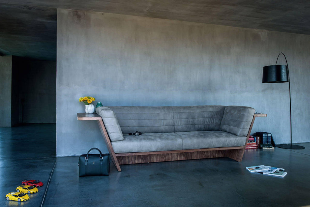 https://a.1stdibscdn.com/racing-sofa-for-sale-picture-7/f_14282/f_284479221651228323710/Sans_titre_6_master.jpg