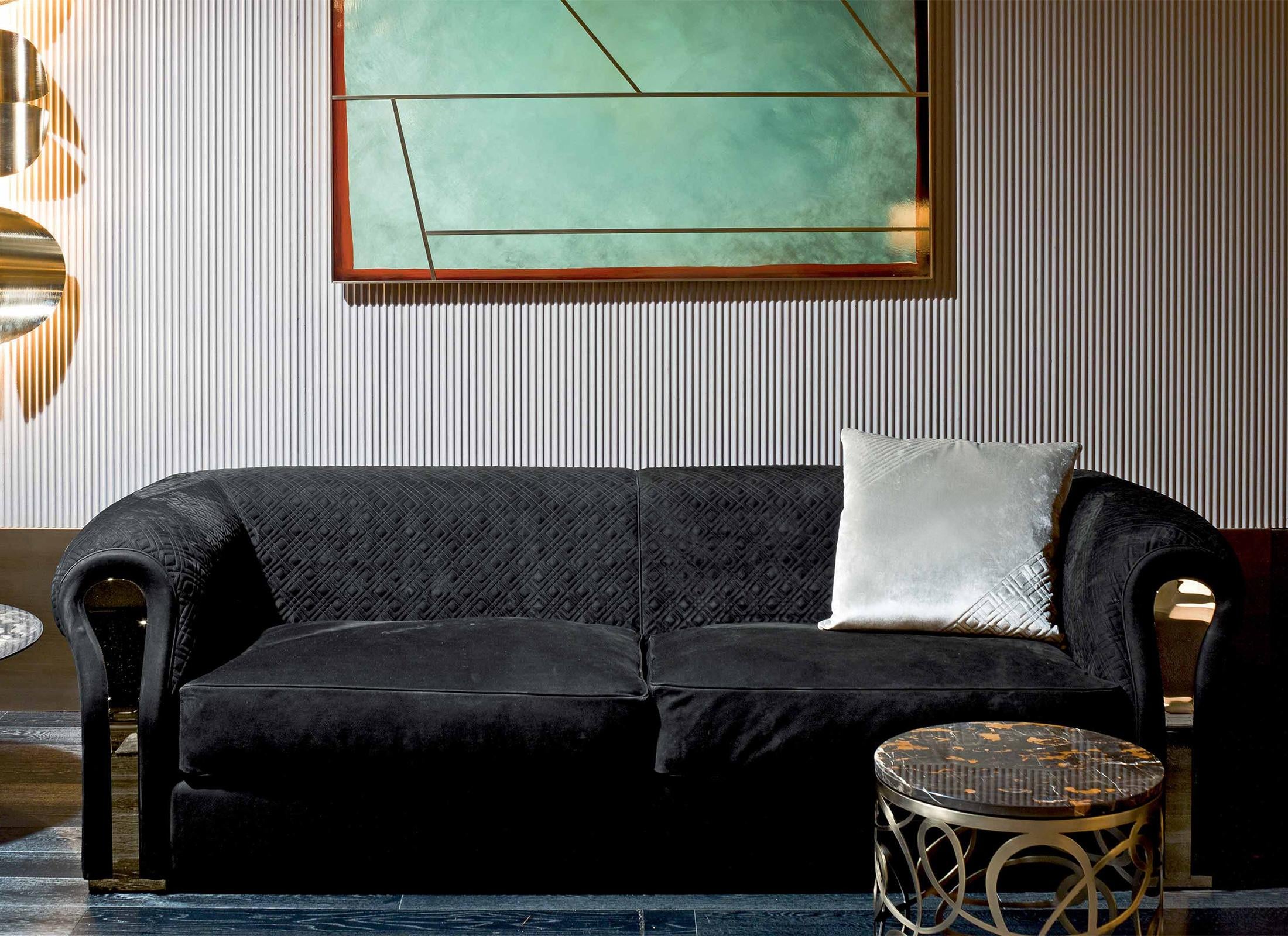 https://a.1stdibscdn.com/bruce-sofa-for-sale-picture-7/f_14282/1592400435355/Sans_titre_7_master.jpg