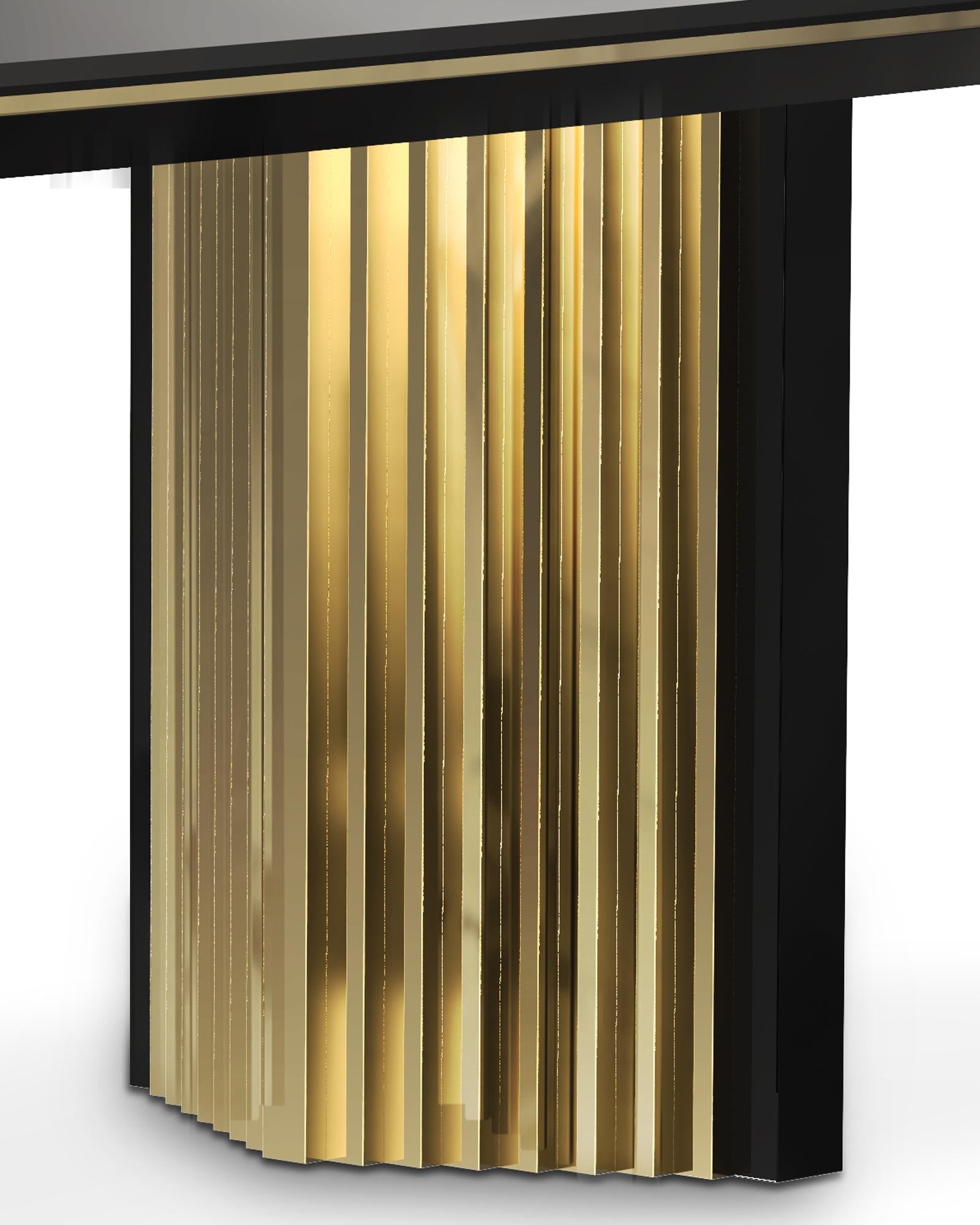 https://a.1stdibscdn.com/maxima-dining-table-with-gold-plated-brass-for-sale-picture-7/f_14282/1543505643055/Sans_titre_7_master.jpg