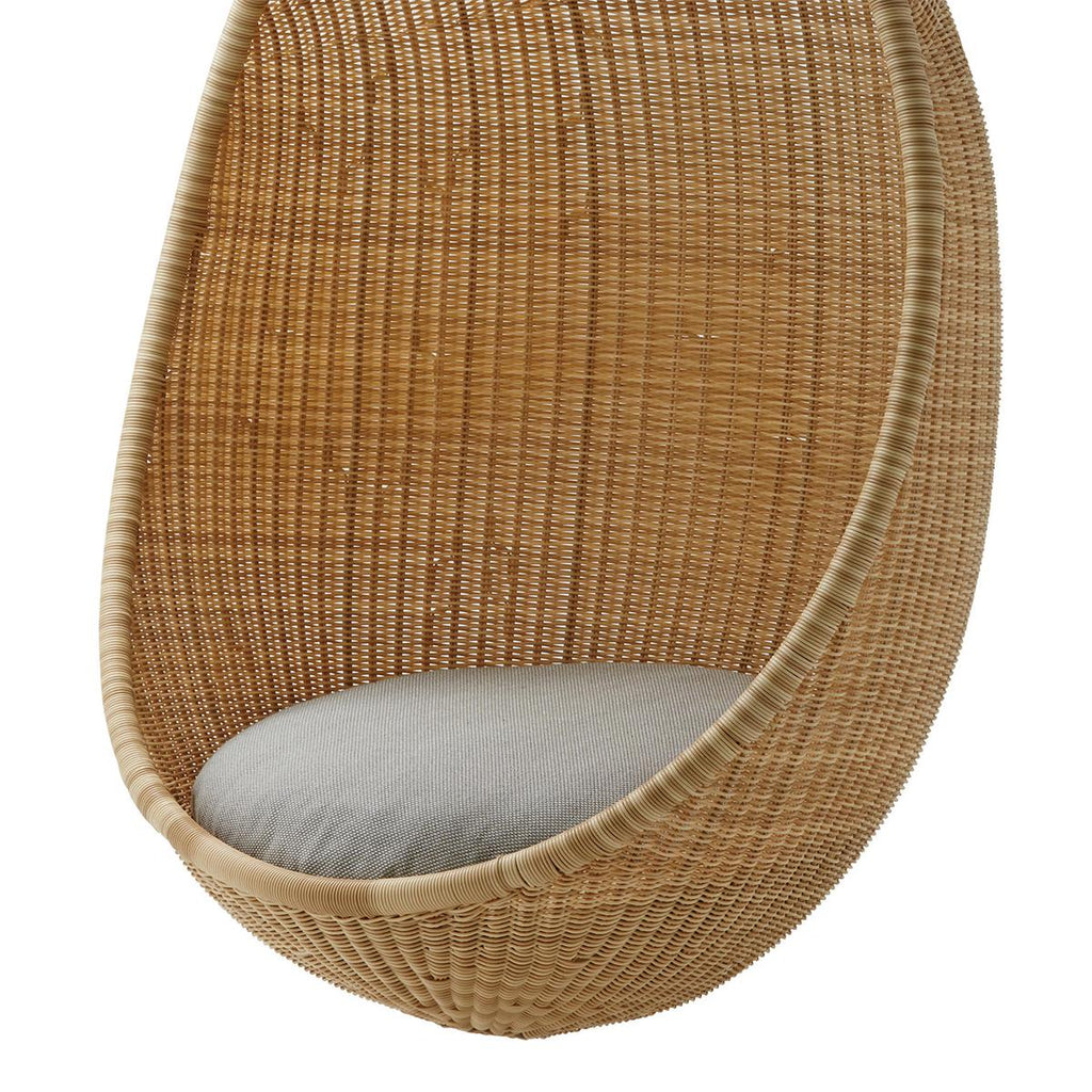 https://a.1stdibscdn.com/cocoon-hanging-chair-for-sale-picture-7/f_14282/1593615078707/Sans_titre_7_master.jpg