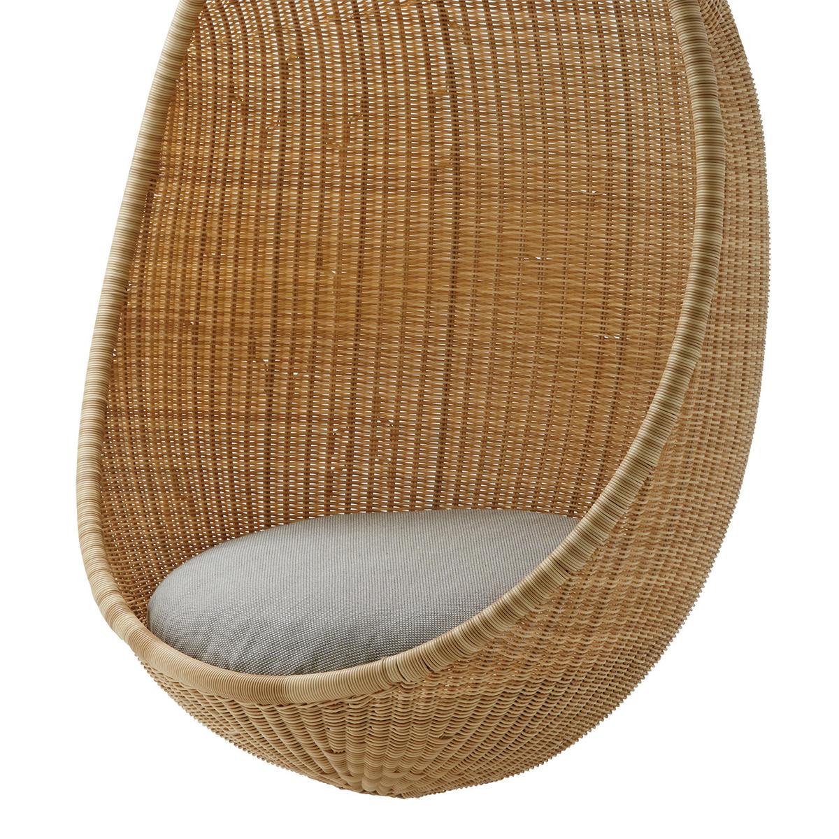 https://a.1stdibscdn.com/cocoon-hanging-chair-for-sale-picture-7/f_14282/1593615078707/Sans_titre_7_master.jpg