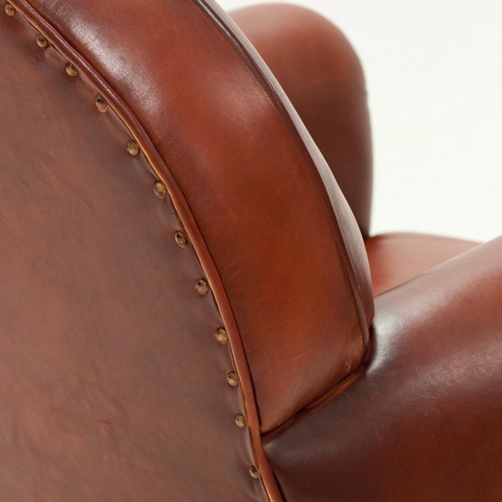https://a.1stdibscdn.com/club-armchair-with-natural-brown-genuine-leather-for-sale-picture-7/f_14282/1556548231123/Sans_titre_7_master.jpg