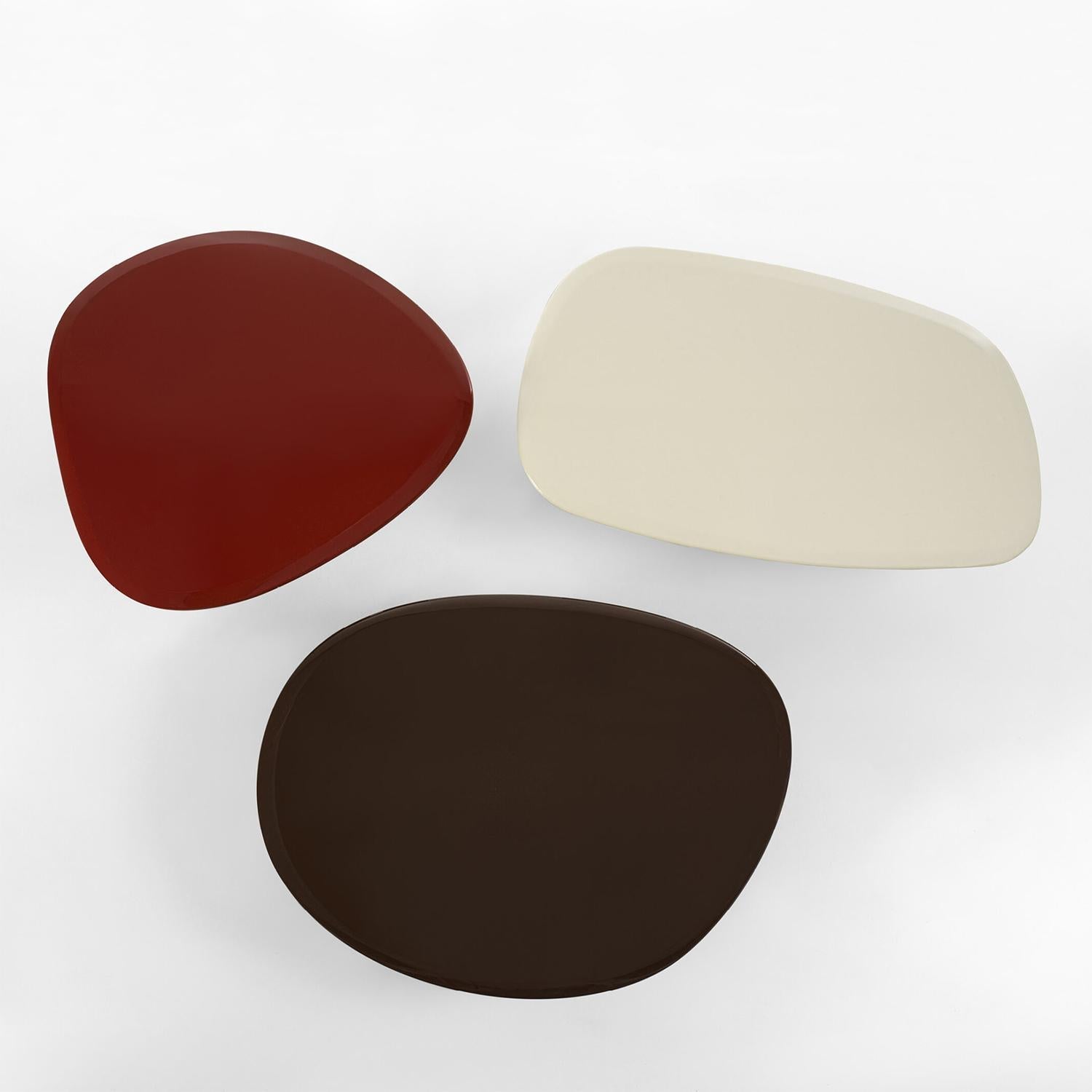 https://a.1stdibscdn.com/lakk-red-brown-h35-coffee-table-for-sale-picture-7/f_14282/f_455551121750597086692/Sans_titre_7_master.jpg