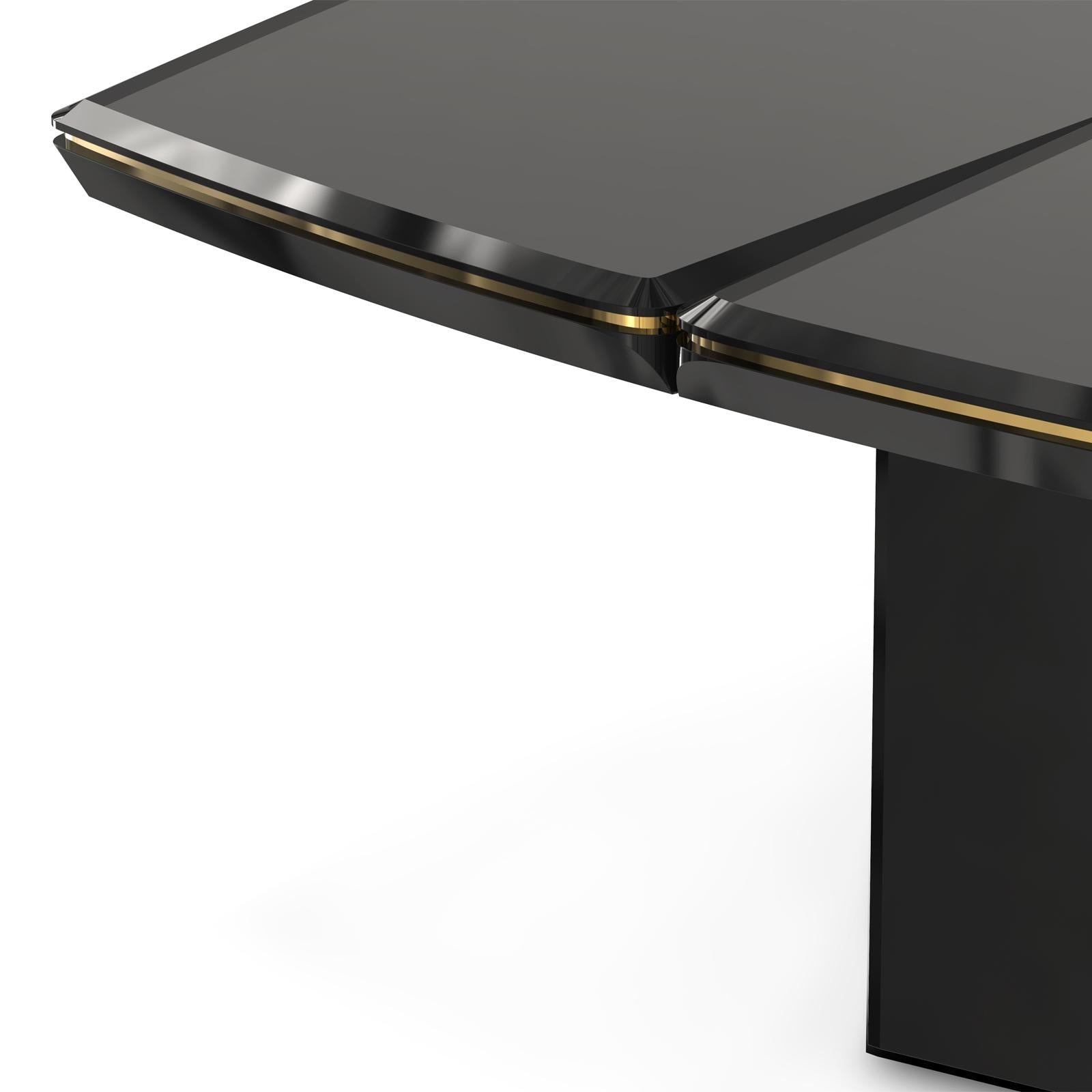 https://a.1stdibscdn.com/maxima-dining-table-with-gold-plated-brass-for-sale-picture-8/f_14282/1543505640179/Sans_titre_8_master.jpg