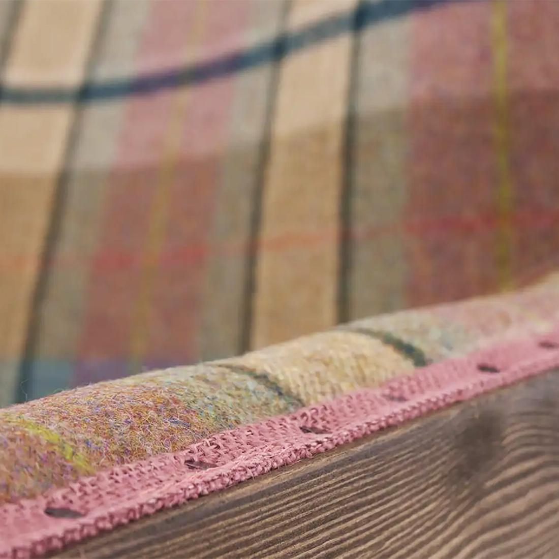 https://a.1stdibscdn.com/dundee-armchair-for-sale-picture-8/f_14282/f_317657421671184956103/Sans_titre_8_master.jpg