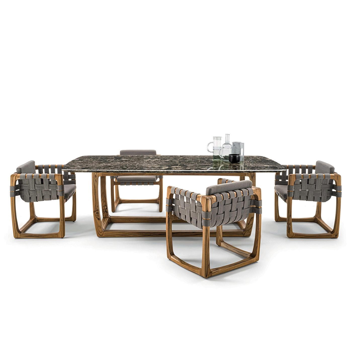 https://a.1stdibscdn.com/trooper-outdoor-or-indoor-table-for-sale-picture-8/f_14282/f_283120821650446234277/Sans_titre_8_master.jpg