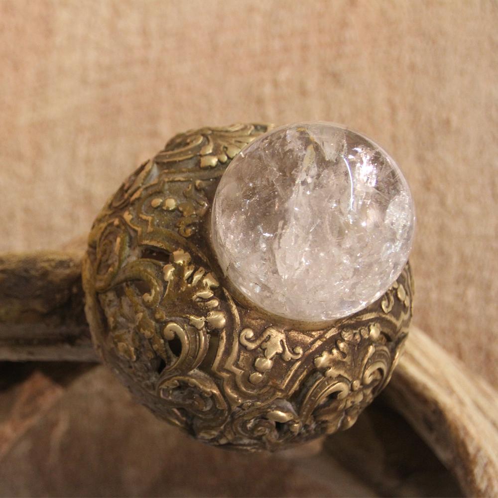 https://a.1stdibscdn.com/guru-dome-amethyst-armchair-for-sale-picture-8/f_14282/1549380501720/Sans_titre_8_master.jpg