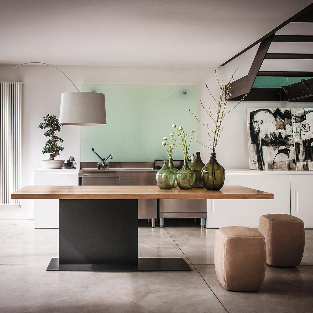 https://a.1stdibscdn.com/stage-iron-dining-table-for-sale-picture-9/f_14282/f_309476221666335316500/Sans_titre_9_master.jpg