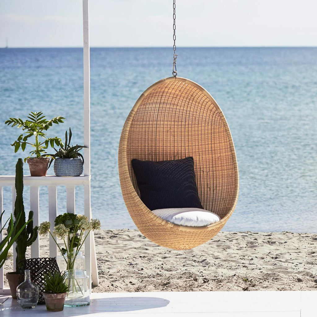 https://a.1stdibscdn.com/cocoon-hanging-chair-for-sale-picture-9/f_14282/1593615084895/Sans_titre_9_master.jpg