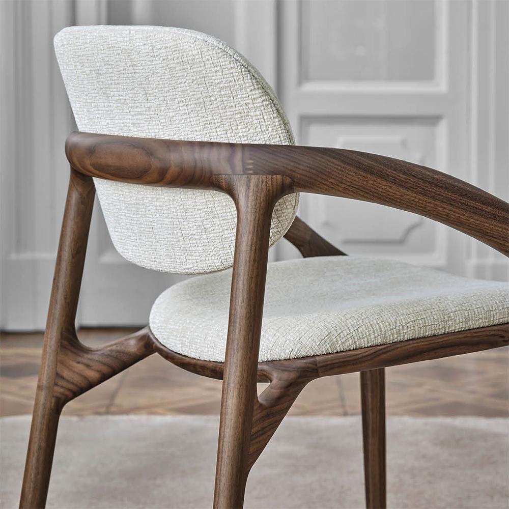 https://a.1stdibscdn.com/gerard-walnut-chair-for-sale-picture-9/f_14282/f_424088821732903252923/Sans_titre_9_master.jpg
