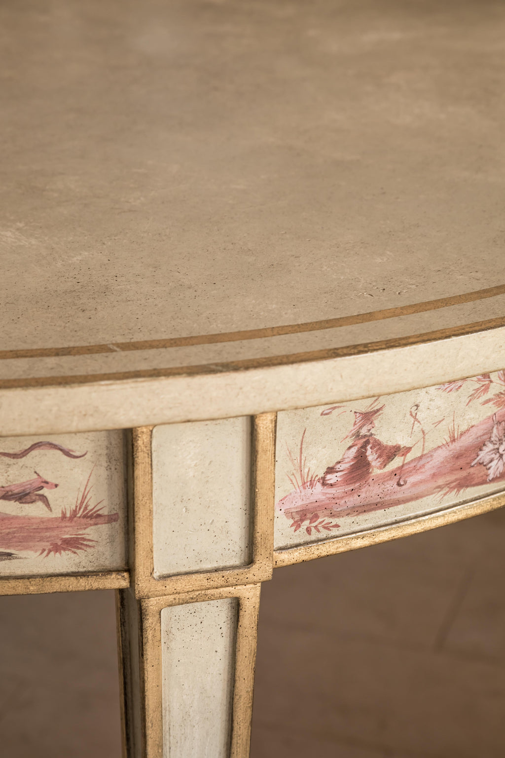 https://a.1stdibscdn.com/18th-century-hand-painted-venetian-apple-green-manin-table-with-chinoiserie-for-sale-picture-4/f_57702/f_313237821668528754790/Santo_Stefano_Showroom_Porte_Italia_Venezia_73__master.jpg