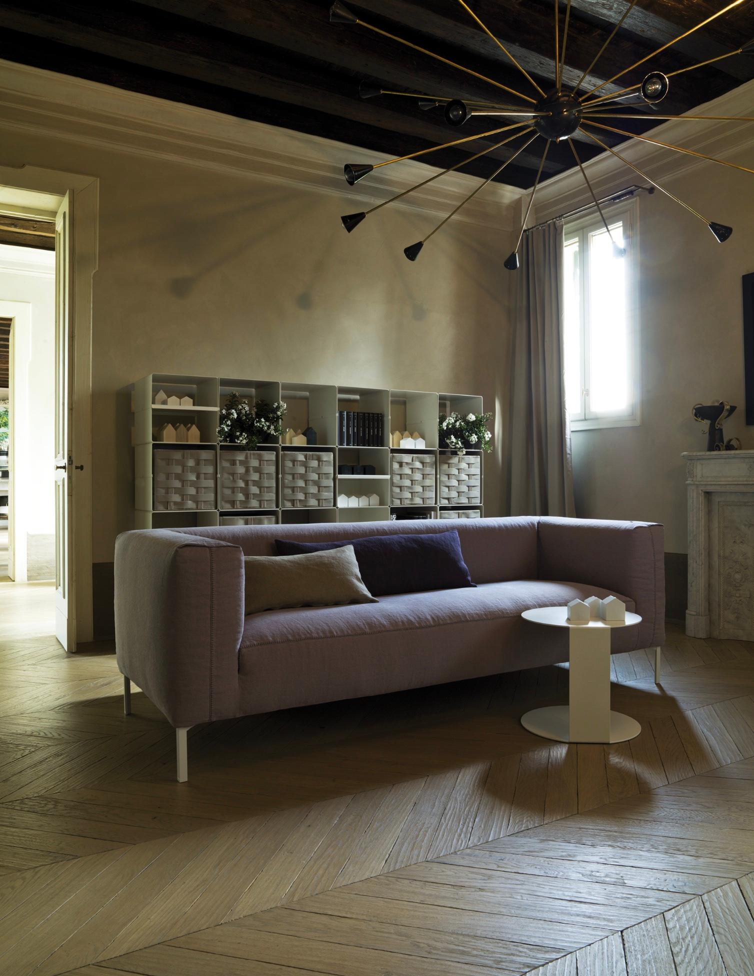 https://a.1stdibscdn.com/garcia-cumini-fold-sectional-sofa-for-verzelloni-italy-for-sale-picture-4/f_58922/f_328731821676908016300/Schermafbeelding_2023_02_20_om_16_46_37_master.jpg