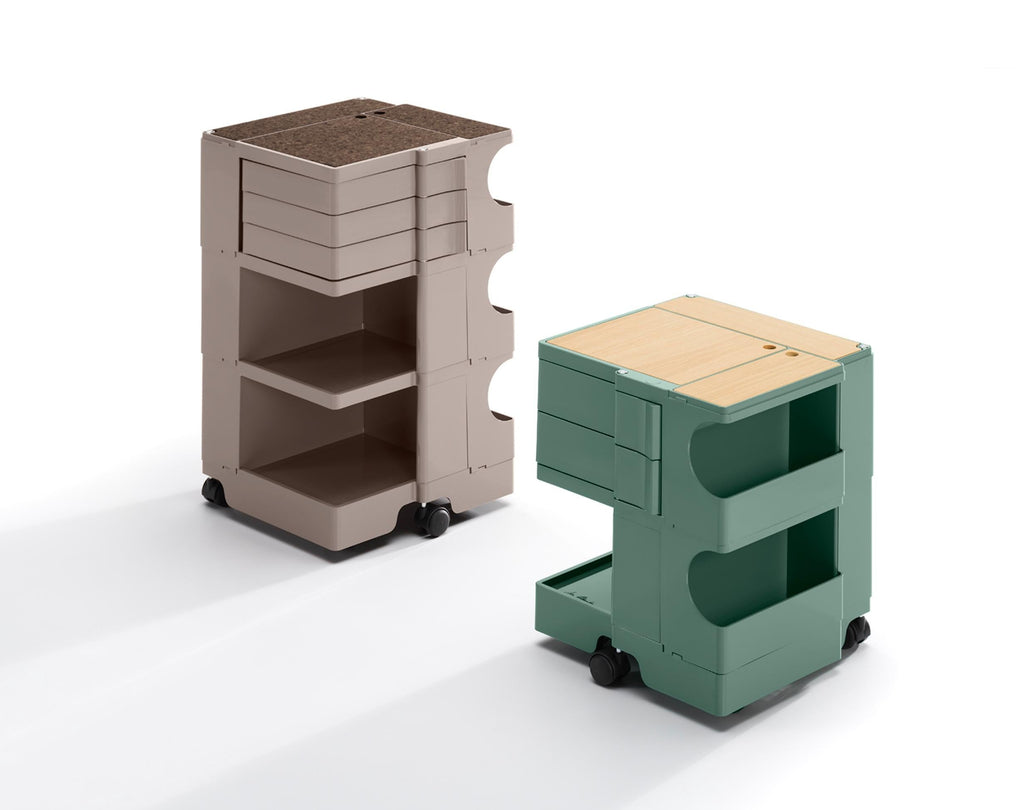 https://a.1stdibscdn.com/joe-colombo-boby-trolley-1970-size-l-with-6-drawers-in-honey-for-b-line-for-sale-picture-6/f_58922/f_348886721687415955305/Schermafbeelding_2023_04_10_om_16_34_30_master.jpg