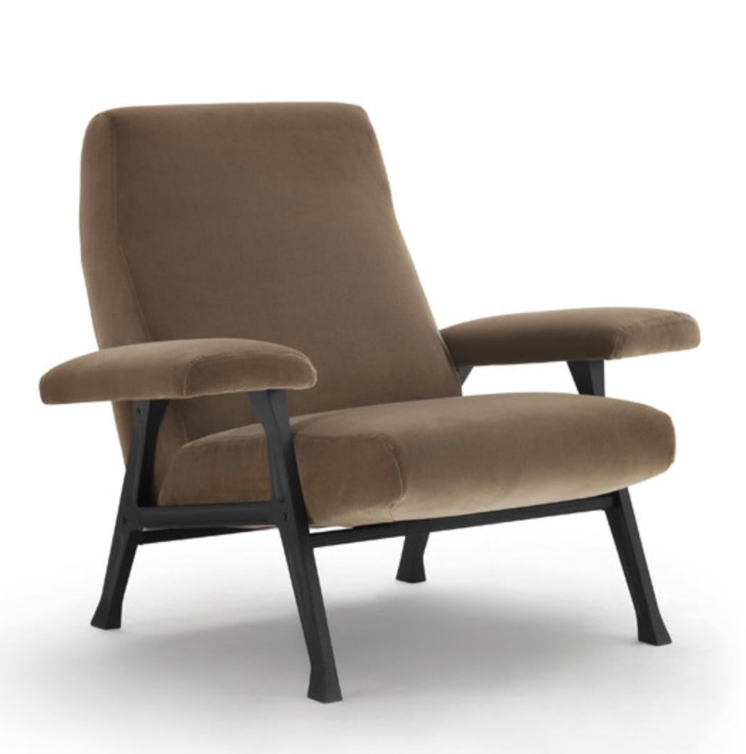 https://a.1stdibscdn.com/roberto-menghi-hall-sofa-for-arflex-1958-for-sale-picture-4/f_58922/f_464337021756316214861/Schermafbeelding_2025_01_16_om_20_31_58_master.jpg