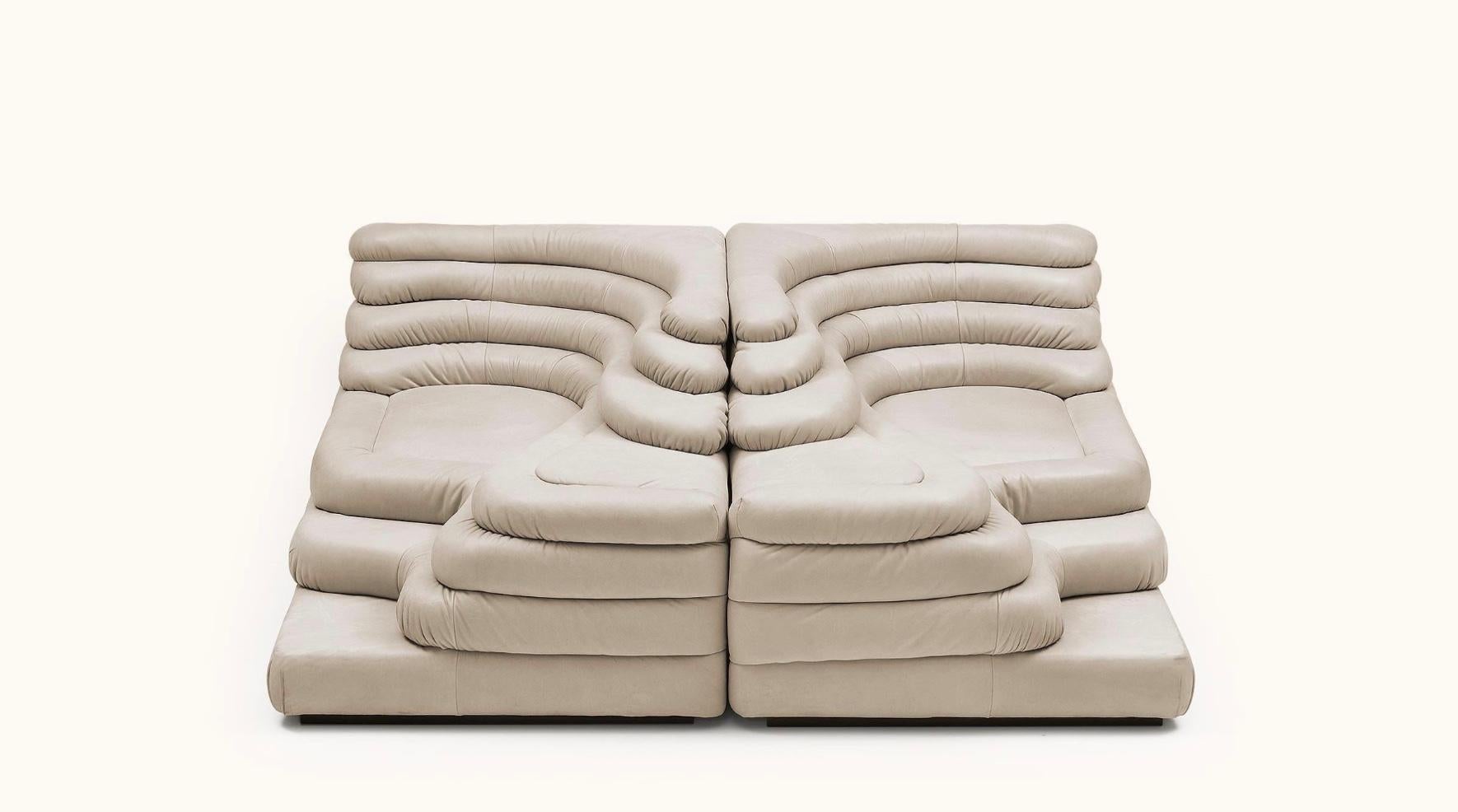 https://a.1stdibscdn.com/ubald-klug-iconic-terrazza-sofa-island-for-de-sede-for-sale-picture-11/f_58922/f_446945021745395629194/Schermafbeelding_2025_04_23_om_09_57_32_master.jpg