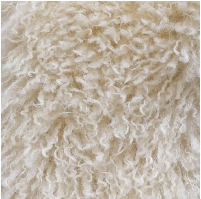 https://a.1stdibscdn.com/modern-dining-chair-flock-cs2-fluffy-edition-in-premium-faux-fur-by-noom-for-sale-picture-17/f_42321/f_441094321750335819508/Screenshot_2025_06_19_at_15_23_04_master.jpg?width=768