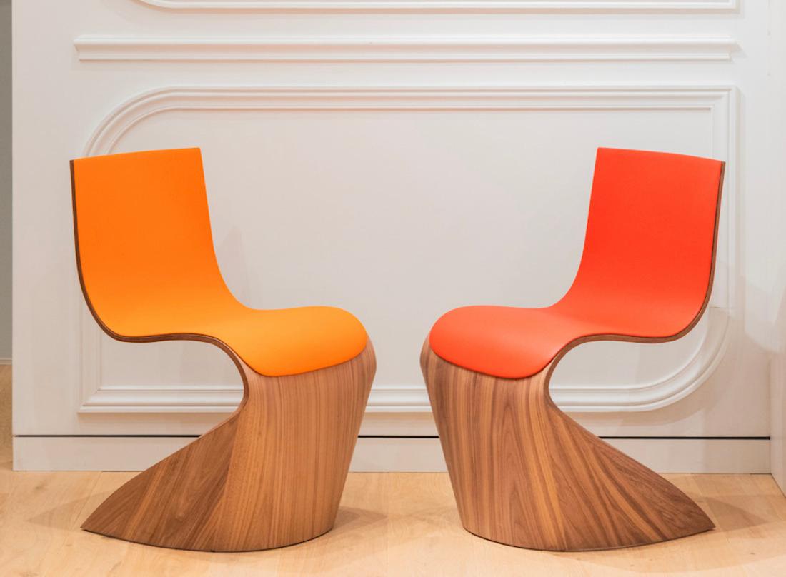 https://a.1stdibscdn.com/pierre-renart-ruban-chair-american-walnut-and-longchamp-leather-for-sale-picture-3/f_107622/f_489545721771926545834/Screenshot_2026_02_24_at_10_44_46_master.jpg