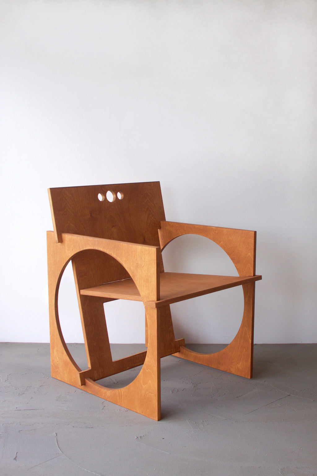 https://a.1stdibscdn.com/sedia-tonda-armchair-by-edoardo-lietti-studio-for-sale-picture-9/f_12192/f_421284021730471447751/Sedia_Tonda_Wood_Edoardo_Lietti_Studio_5_master.jpg