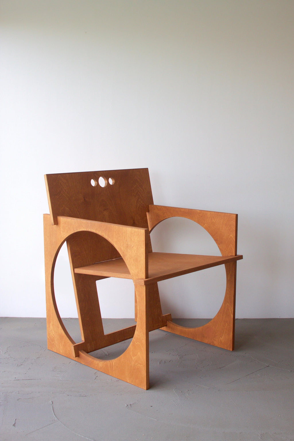 https://a.1stdibscdn.com/sedia-tonda-armchair-by-edoardo-lietti-studio-for-sale-picture-10/f_12192/f_421284021730471449065/Sedia_Tonda_Wood_Edoardo_Lietti_Studio_6_master.JPG