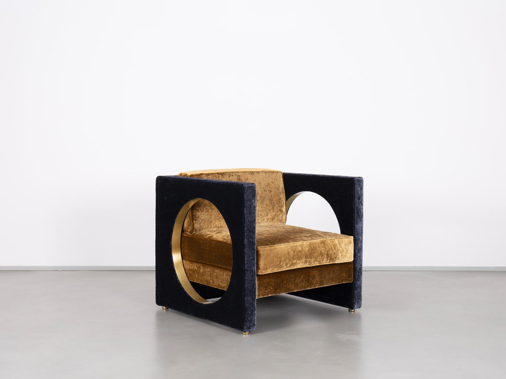 https://a.1stdibscdn.com/see-through-armchair-by-pierre-gonalons-misia-fabric-paradisoterrestre-edition-for-sale-picture-3/f_84302/f_337438921681205443359/See_Through_armchair_by_Pierre_Gonalons_02_master.jpg