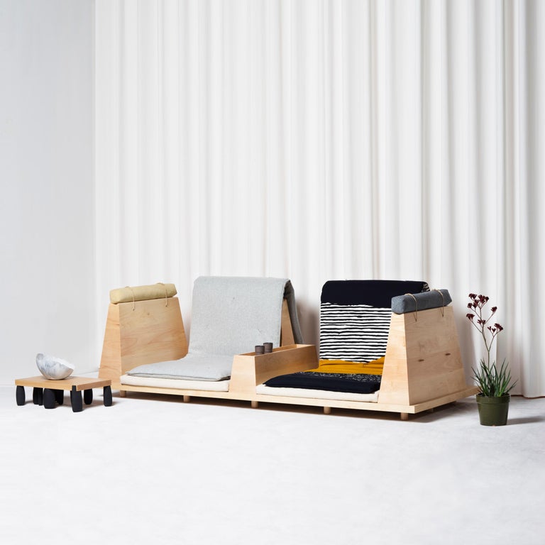 https://a.1stdibscdn.com/zabuton-sofa-handmade-japanese-futon-on-modular-maple-frame-kvadrat-for-sale-picture-5/f_32441/f_224948021613009206375/Set_09_01_Square_s_master.jpg?width=768