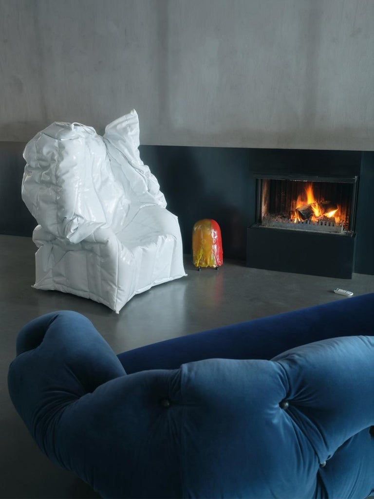 https://a.1stdibscdn.com/shadow-black-armchair-padded-with-soft-polyurethane-foam-by-gaetano-pesce-for-sale-picture-17/56838172/f_445321121744727586251/Shadow_Black_18_master.jpg?width=768