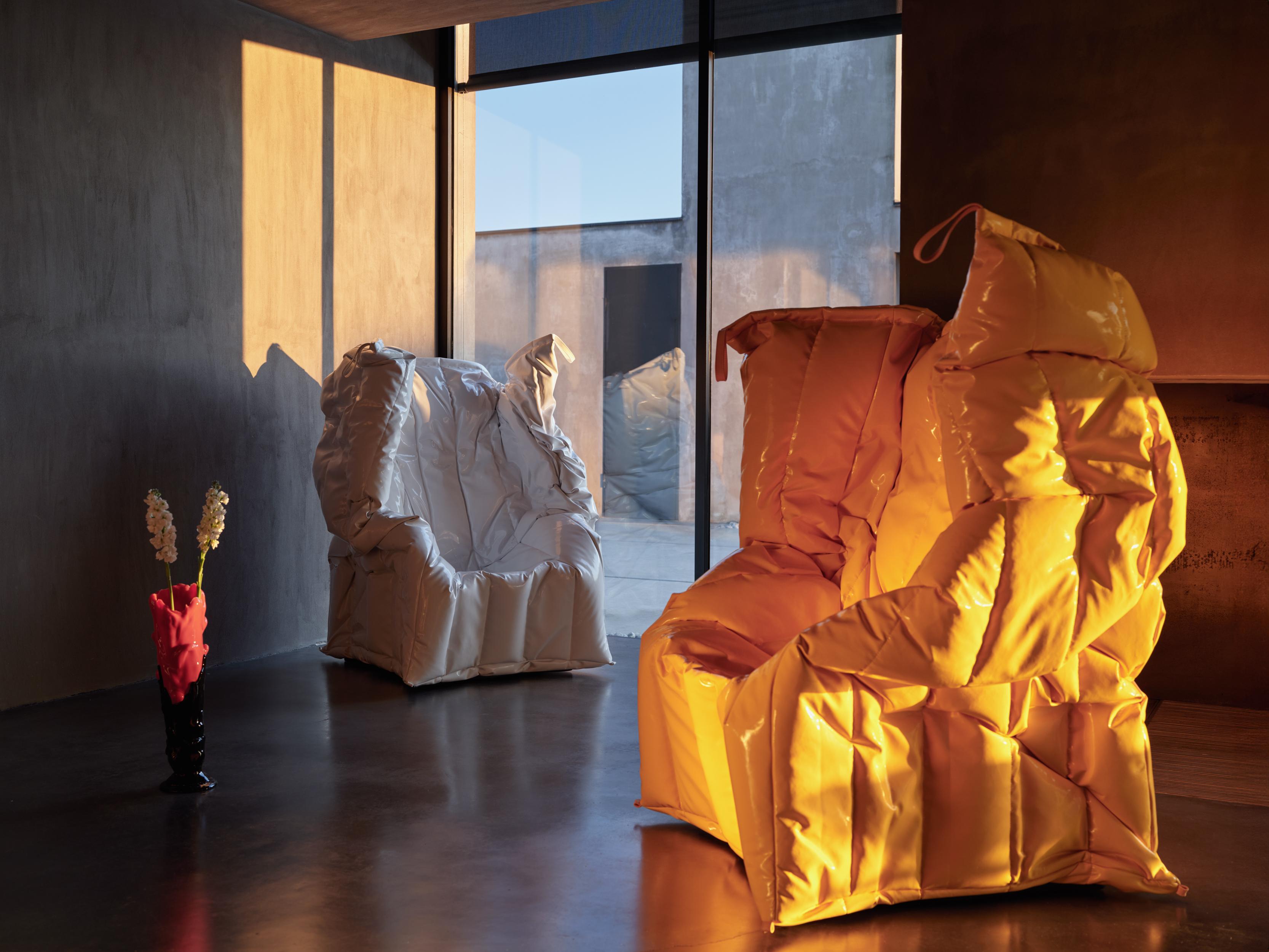 https://a.1stdibscdn.com/shadow-green-armchair-padded-with-soft-polyurethane-foam-by-gaetano-pesce-for-sale-picture-19/56838172/f_445321221744726776300/Shadow_Green_19_master.jpg