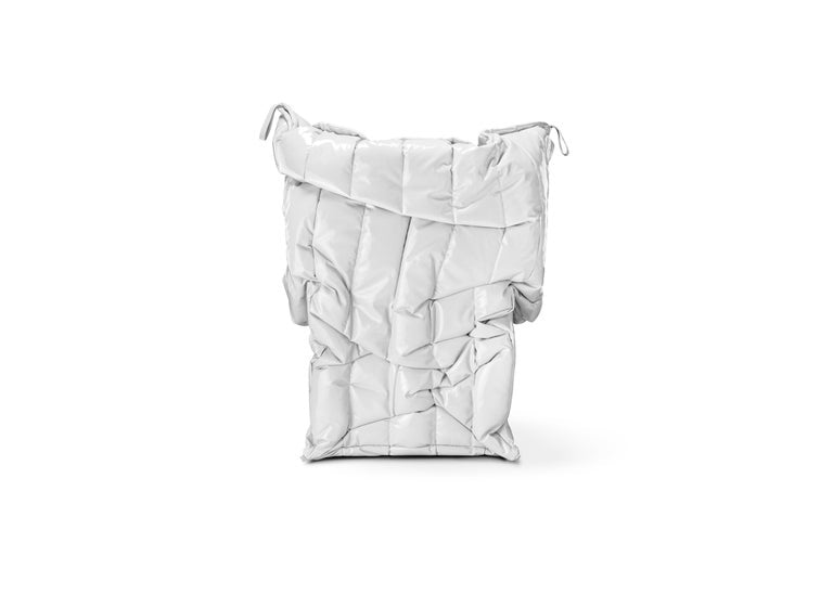 https://a.1stdibscdn.com/shadow-white-armchair-padded-with-soft-polyurethane-foam-by-gaetano-pesce-for-sale-picture-3/56838172/f_445321421744726869991/Shadow_White_3_master.jpg?width=768