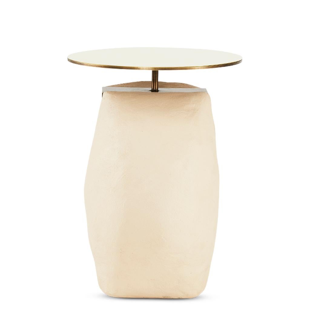 https://a.1stdibscdn.com/modern-yosemite-plaster-hand-finished-yoruba-side-table-set-of-3-brass-top-for-sale-picture-4/f_38931/f_339010421681995688683/Side_Table_Yaruba_1_View3_master.jpg