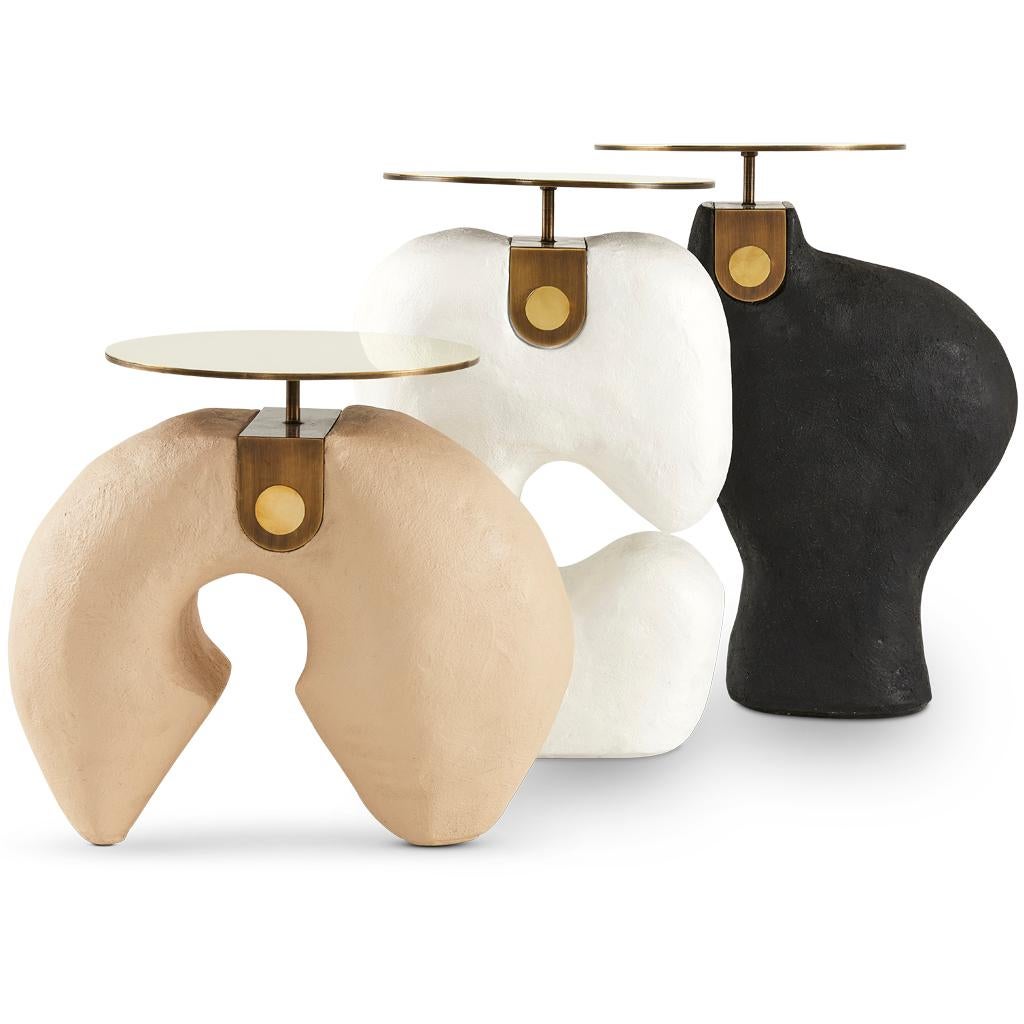 https://a.1stdibscdn.com/modern-tan-yosemite-plaster-hand-finished-yoruba-side-table-with-brass-top-sm-for-sale-picture-8/f_38931/f_308838321666011104011/Side_Table_Yaruba_1_View8_master.jpg