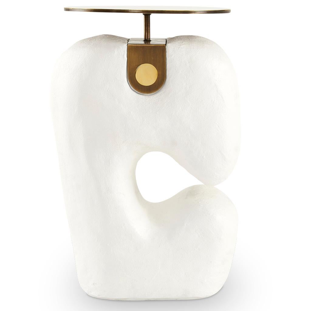 https://a.1stdibscdn.com/modern-white-yosemite-plaster-hand-finished-yoruba-side-table-with-brass-top-m-for-sale-picture-2/f_38931/f_308837921666010898040/Side_Table_Yaruba_2_View1_master.jpg