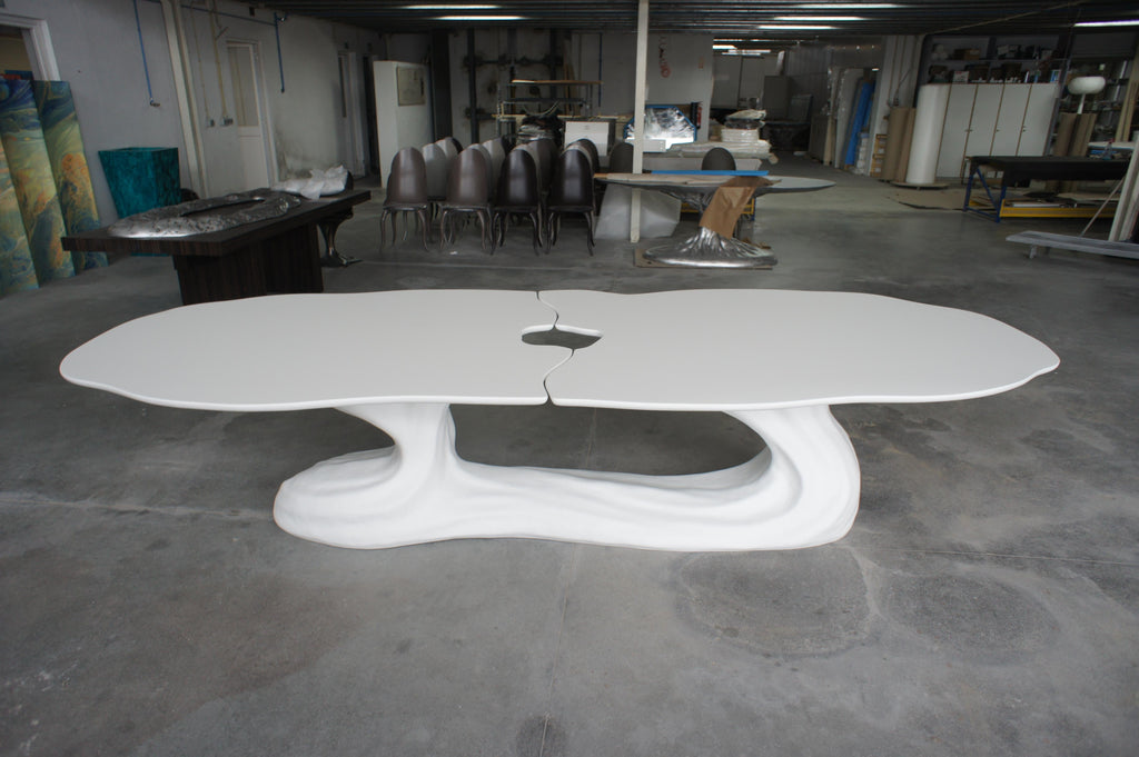 https://a.1stdibscdn.com/130-outdoor-dining-table-ft-organic-design-for-sale-picture-4/f_27693/f_312853021670951477965/Sigma_White_master.JPG
