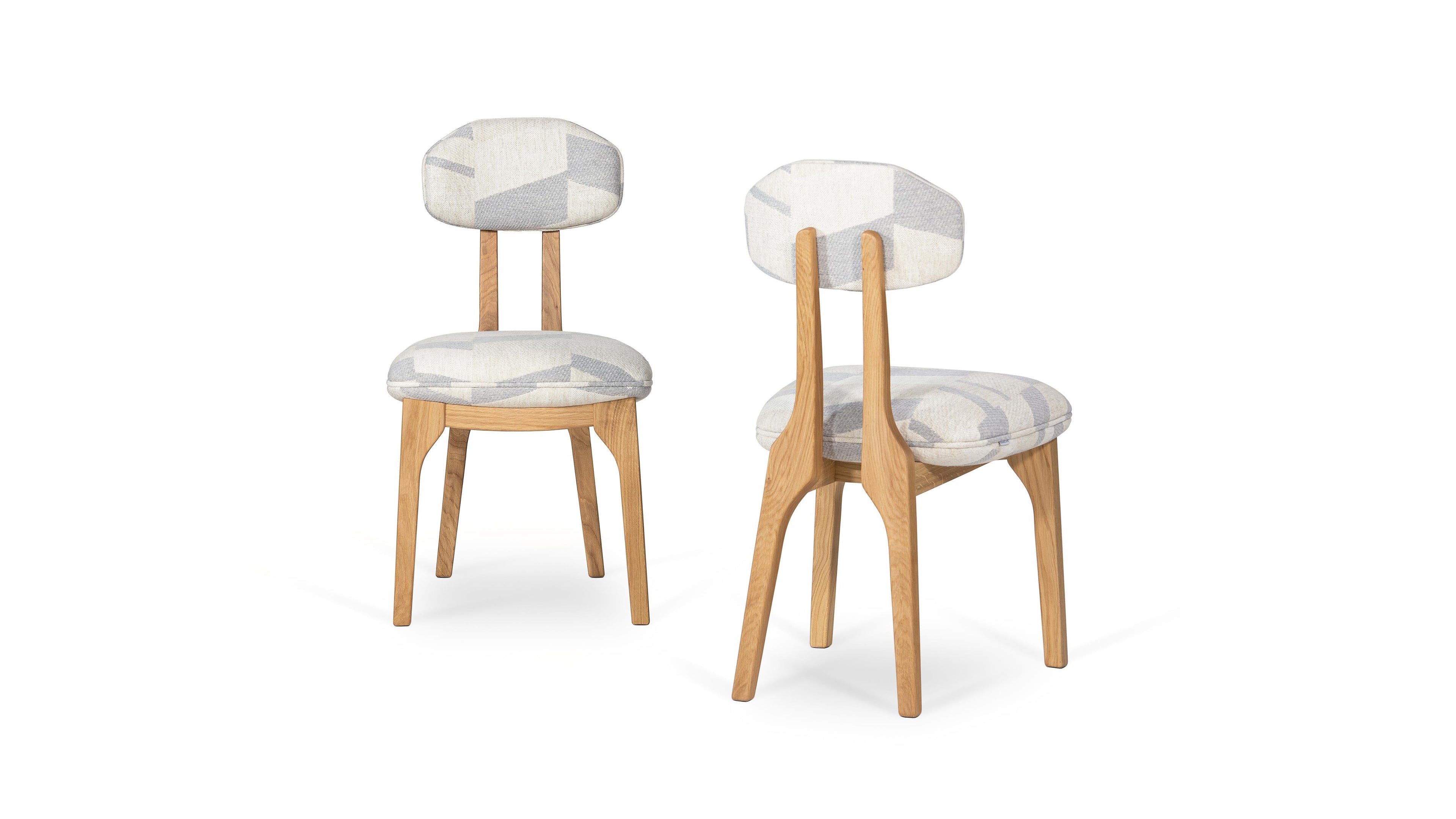 https://a.1stdibscdn.com/silhouette-dining-chair-rif-and-oak-insidherland-by-joana-santos-barbosa-for-sale-picture-2/f_53652/f_290091621654615084563/Silhouette_dining_chair_oak_rif_01_InsidherLand_master.jpg