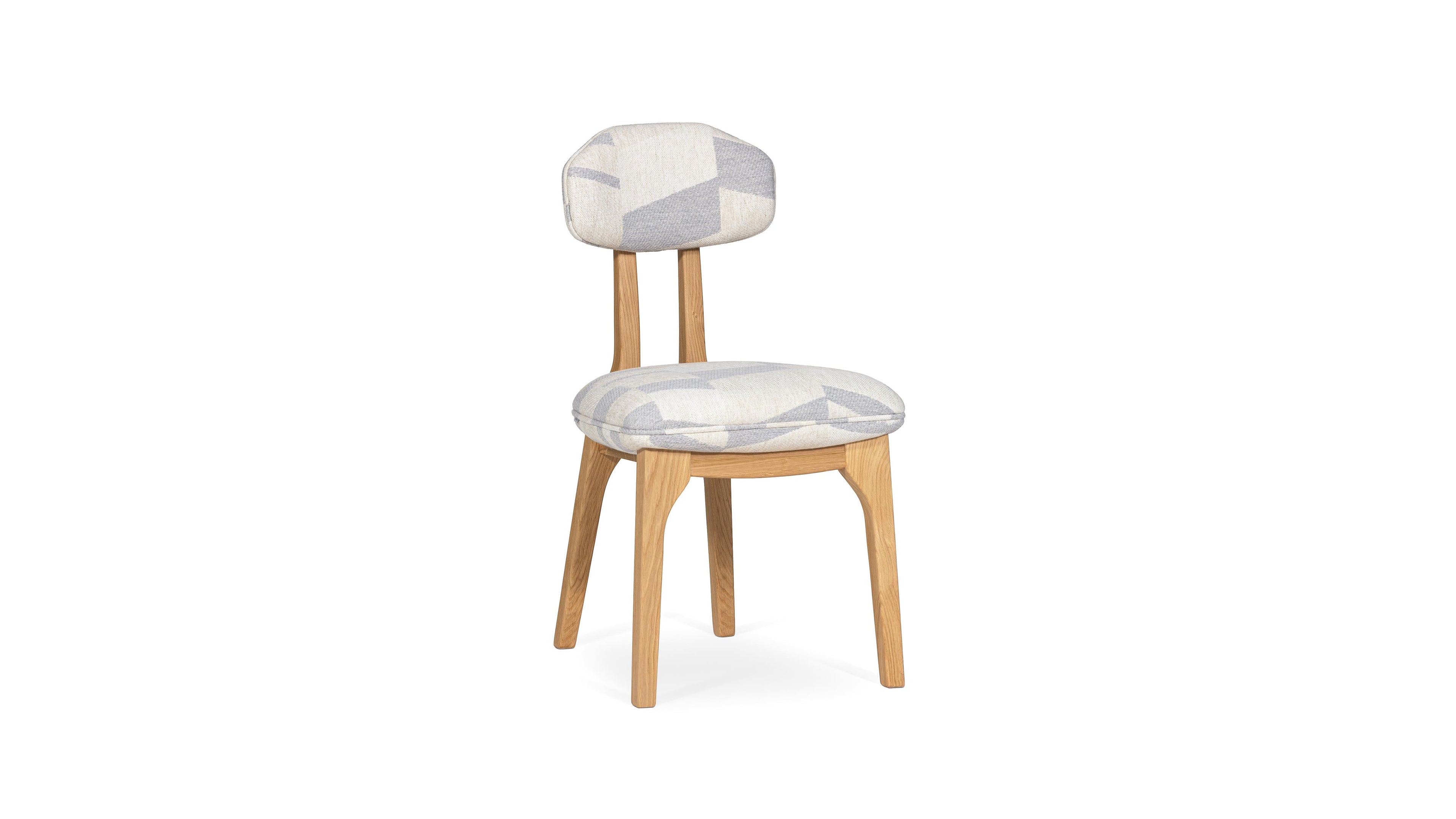 https://a.1stdibscdn.com/silhouette-dining-chair-rif-and-oak-insidherland-by-joana-santos-barbosa-for-sale-picture-3/f_53652/f_290091621654615084583/Silhouette_dining_chair_oak_rif_02_InsidherLand_master.jpg