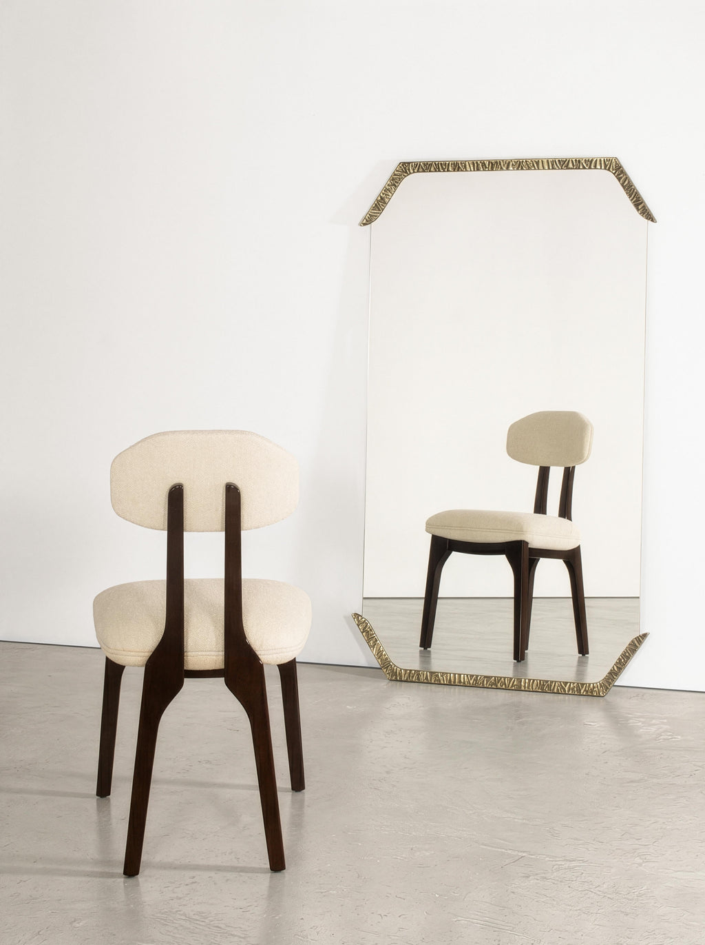 https://a.1stdibscdn.com/contemporary-stained-beech-wood-com-silhouette-dining-chair-by-insidherland-for-sale-picture-8/f_53652/f_294347821777456943528/Silhouette_dining_chair_v3_master.jpg