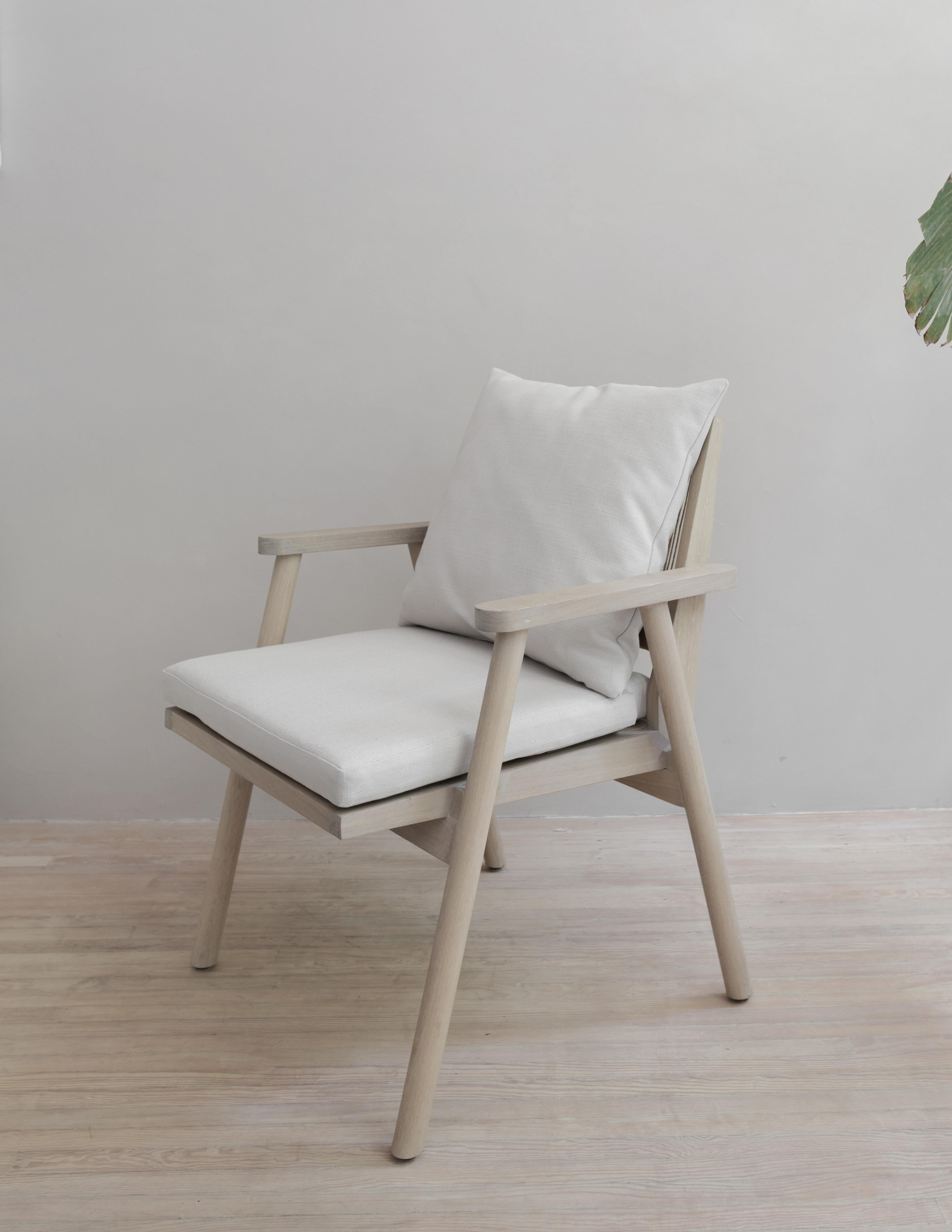 https://a.1stdibscdn.com/hala-wood-chair-for-sale-picture-3/f_47391/f_279058621647974722600/Silla_Hala_2_master.jpg