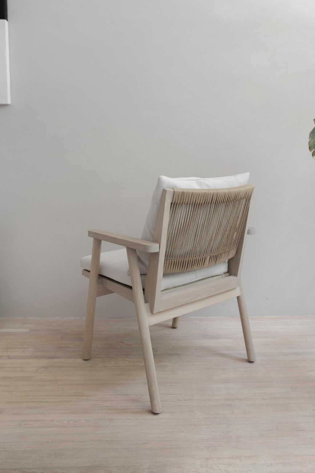 https://a.1stdibscdn.com/hala-wood-chair-for-sale-picture-5/f_47391/f_279058621647974722906/Silla_Hala_4_master.jpg