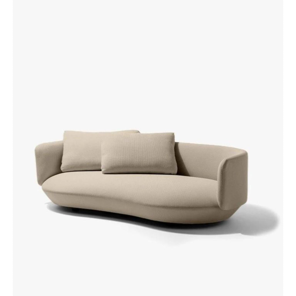 https://a.1stdibscdn.com/small-baixo-sofa-by-wentz-for-sale-picture-3/f_12192/f_382809321707225196394/Small_Baixo_Sofa_by_Wentz_2_master.JPG