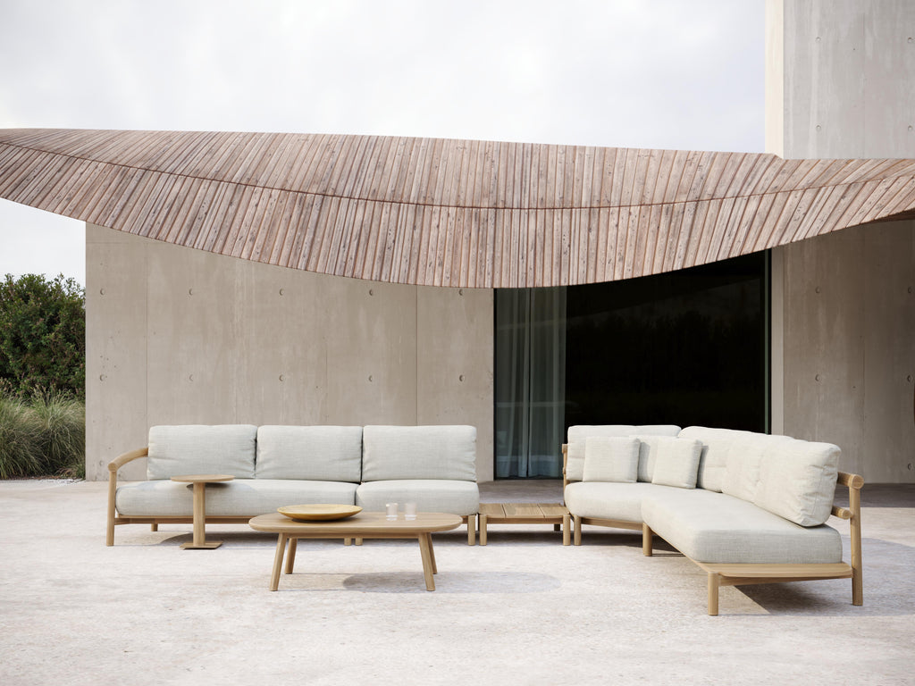 https://a.1stdibscdn.com/lyora-teak-wood-frame-and-ethereal-fabric-corner-modular-sofa-by-snoc-for-sale-picture-6/f_12192/f_454034921749582094117/Snoc_Catalog_Lira_ex13_final_2024_08_23_master.jpg