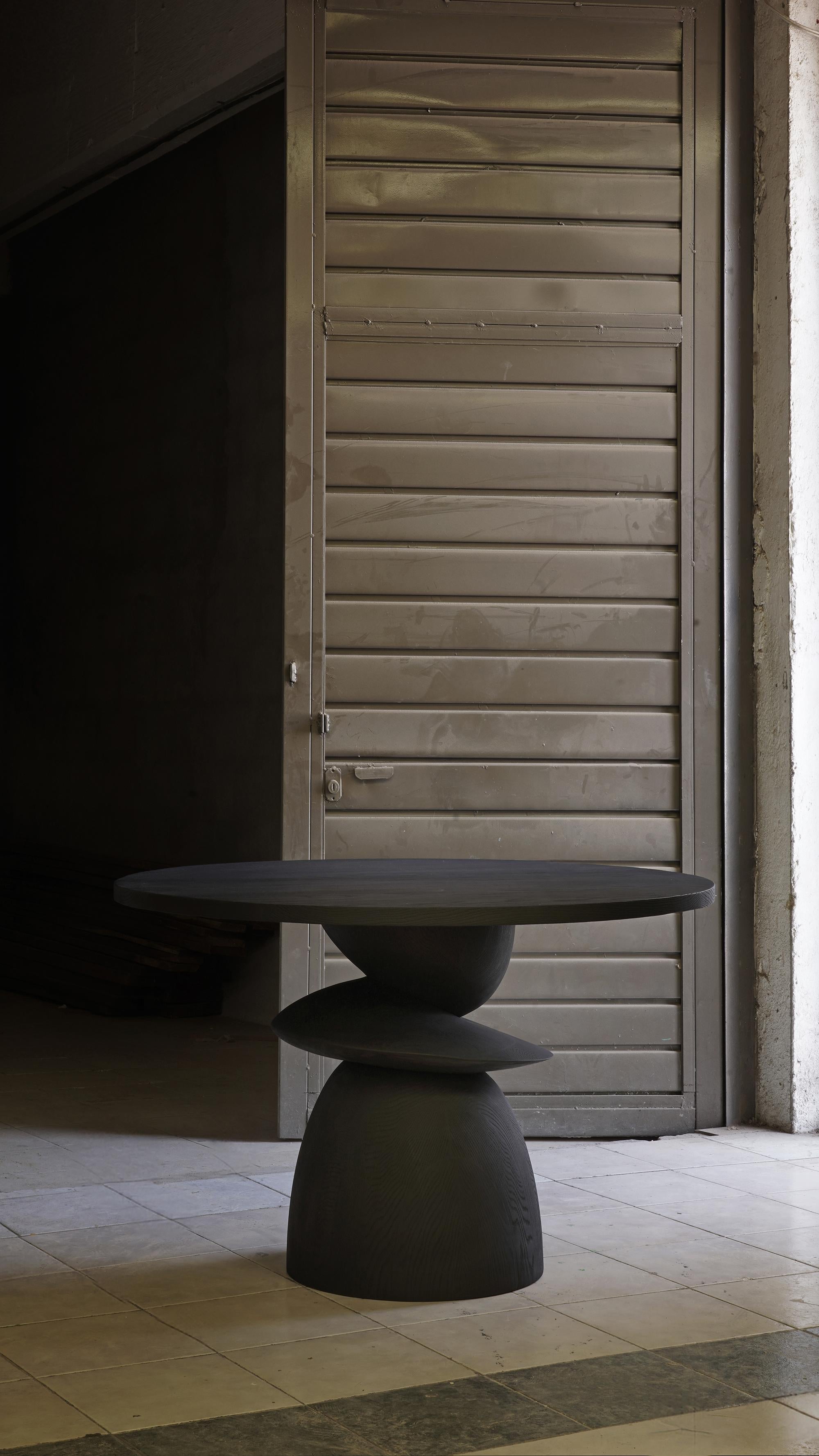 https://a.1stdibscdn.com/socle-console-tables-sleek-design-by-joel-escalona-no24-for-sale-picture-3/f_39563/f_492490521773675408895/Socle_Dining_Table_24_Design_by_Joel_Escalona_2_master.JPG