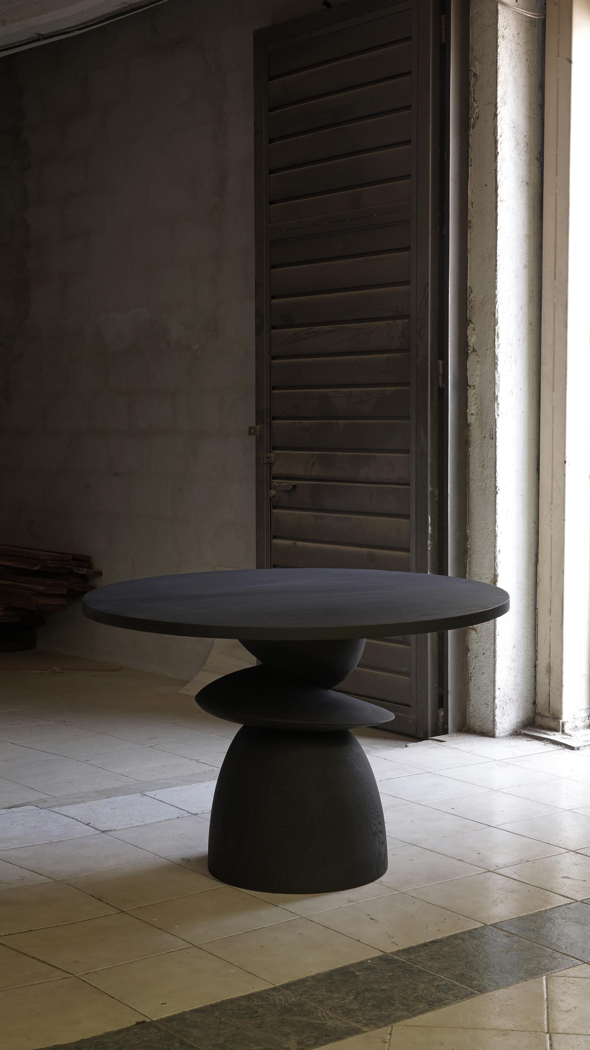 https://a.1stdibscdn.com/socle-console-tables-sleek-design-by-joel-escalona-no24-for-sale-picture-4/f_39563/f_492490521773675408906/Socle_Dining_Table_24_Design_by_Joel_Escalona_3_master.JPG