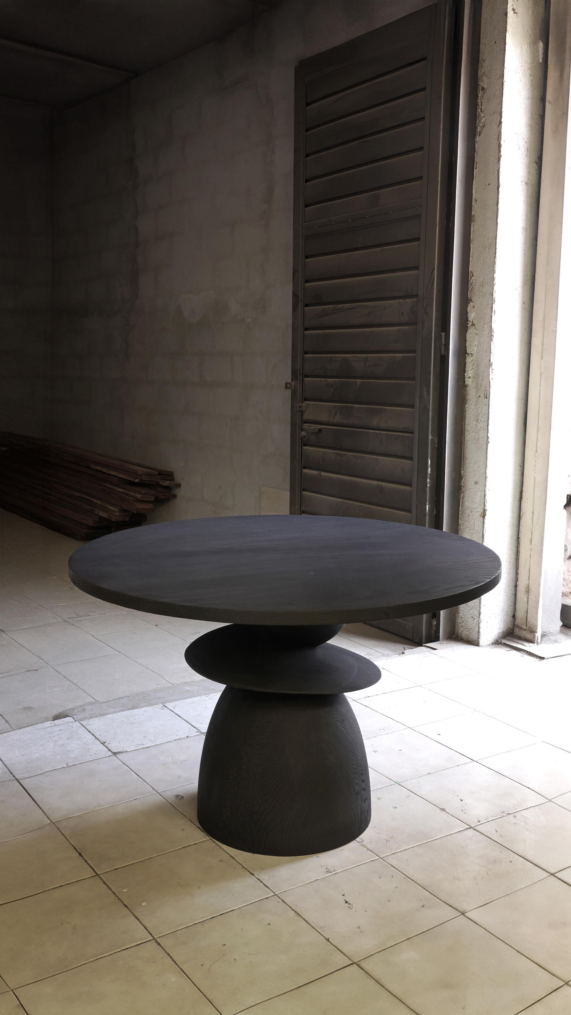 https://a.1stdibscdn.com/socle-console-tables-sleek-design-by-joel-escalona-no24-for-sale-picture-5/f_39563/f_492490521773675408929/Socle_Dining_Table_24_Design_by_Joel_Escalona_4_master.JPG