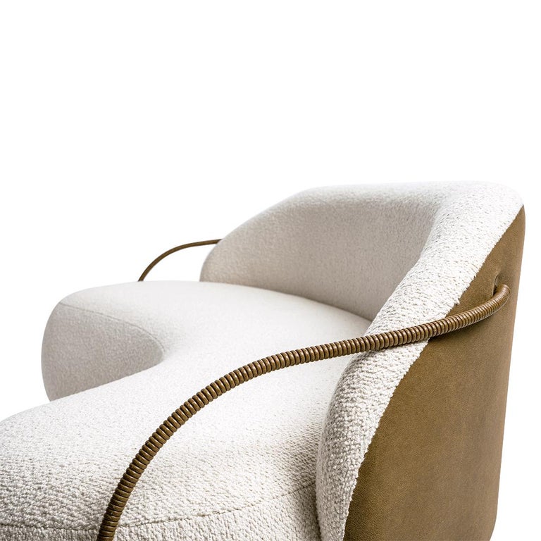 https://a.1stdibscdn.com/pietra-organic-couch-upholstered-in-boucle-fabric-and-leather-arms-22m-for-sale-picture-12/f_56842/f_397725521715967404147/Sof_Pietra_04_master.jpg?width=768