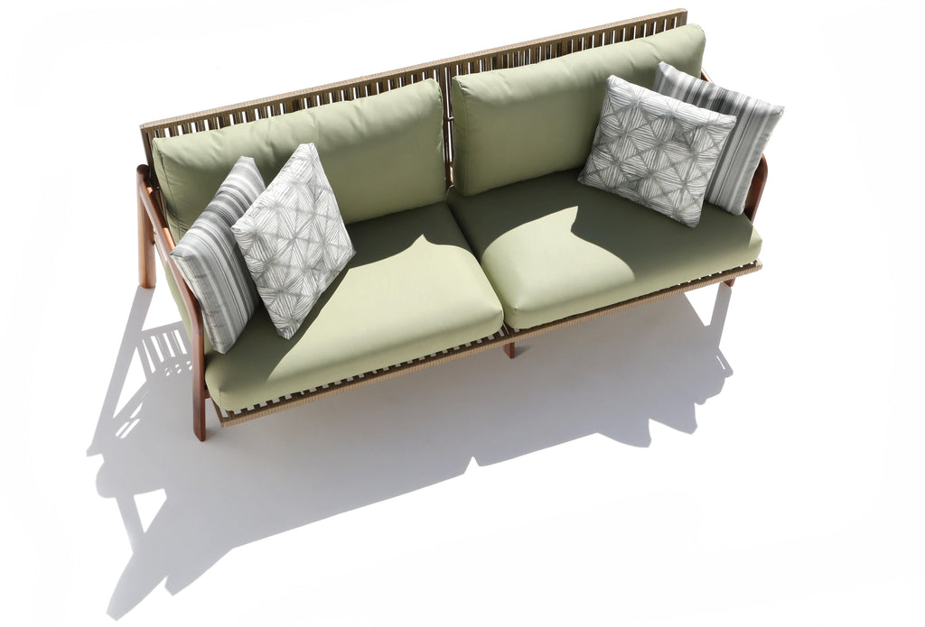 https://a.1stdibscdn.com/sancho-couch-outdoor-natural-teak-wood-aluminum-and-naval-rope-by-hand-for-sale-picture-2/f_56842/1621534395907/Sof_Sancho_2_master.jpg