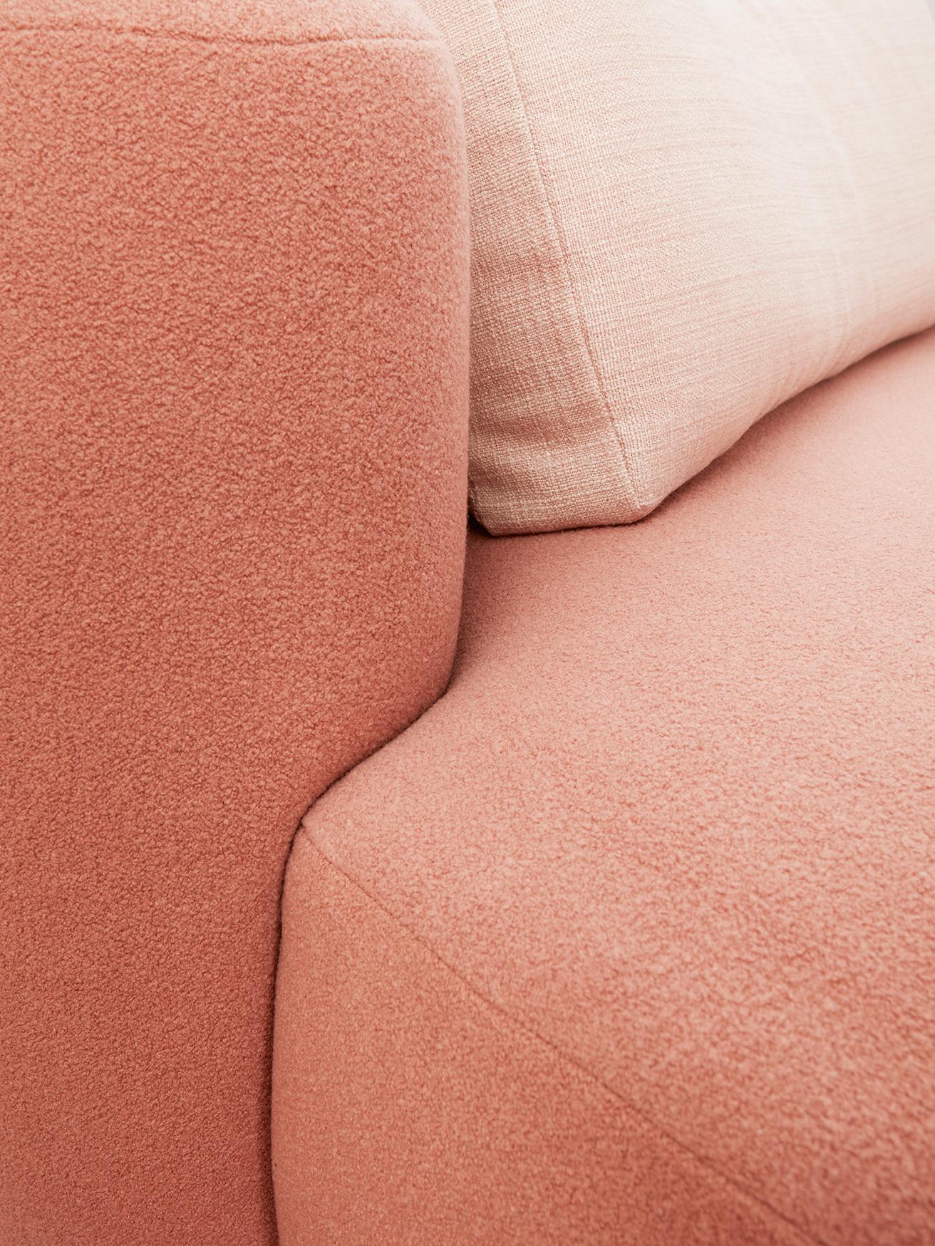 https://a.1stdibscdn.com/pink-baba-sofa-by-gisbert-poppler-for-sale-picture-8/f_12192/f_340709921682954058504/SofaBabaDetailsPink_GisbertPoeppler_02_master.jpg