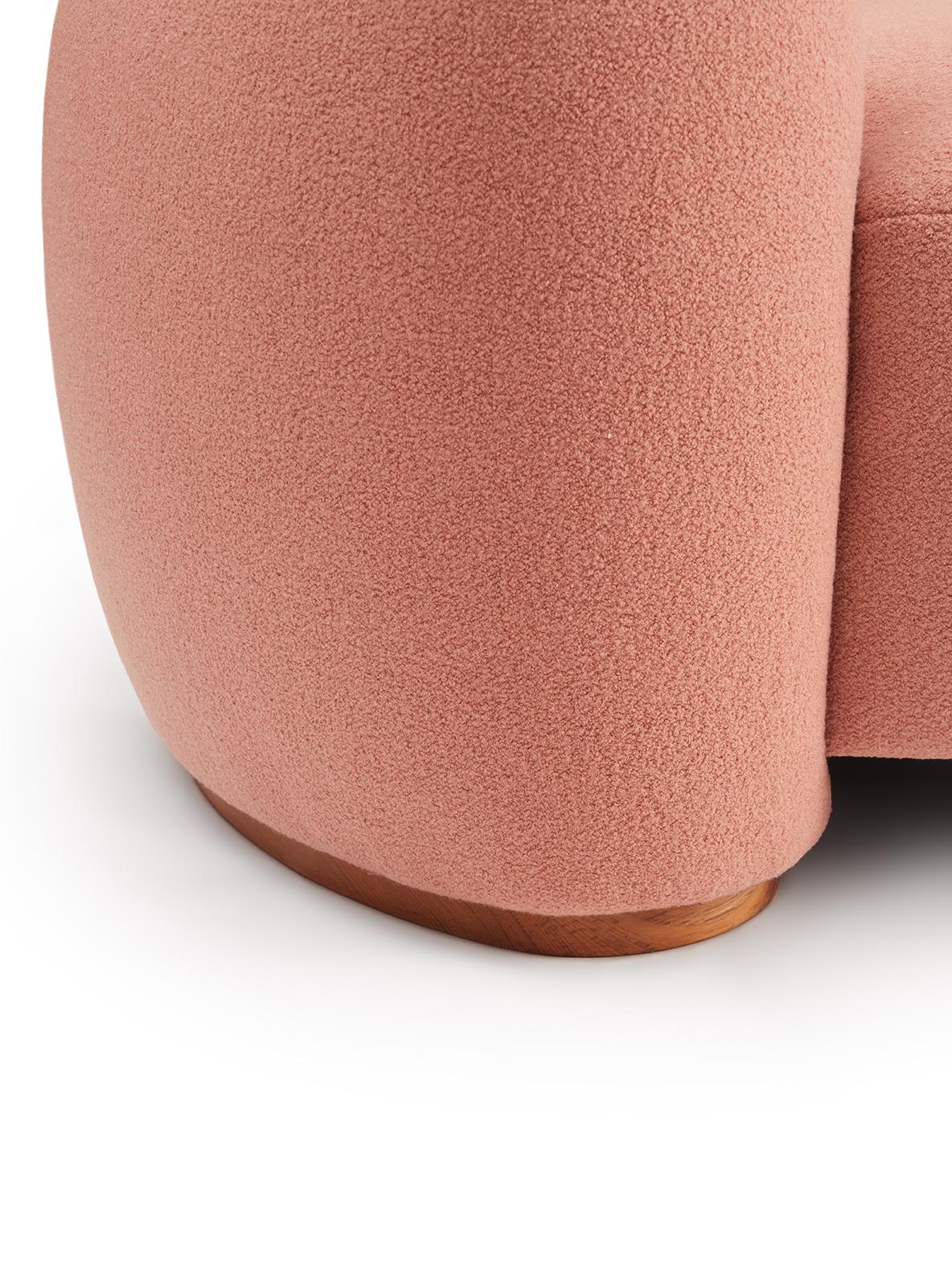 https://a.1stdibscdn.com/pink-baba-sofa-by-gisbert-poppler-for-sale-picture-10/f_12192/f_340709921682954059690/SofaBabaDetailsPink_GisbertPoeppler_04_master.jpg