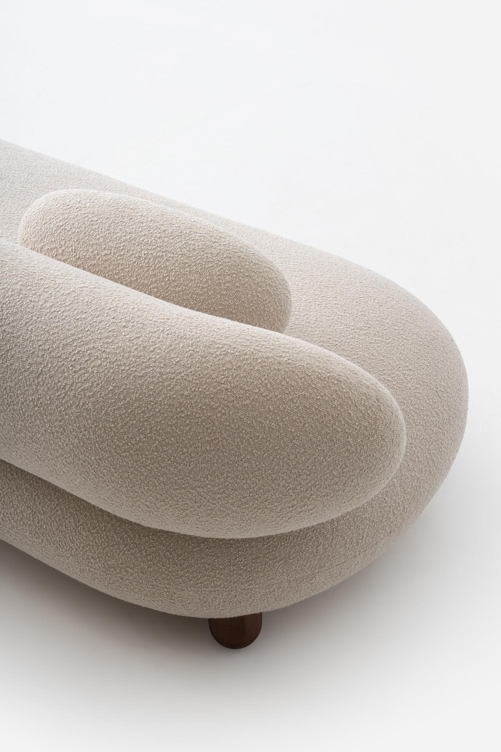 https://a.1stdibscdn.com/modern-lounge-flock-sofa-in-boucle-fabric-width-240-cm-by-noom-for-sale-picture-11/f_42321/f_450609821747420383794/Sofa_Flock_by_NOOM_1_sm_master.jpg