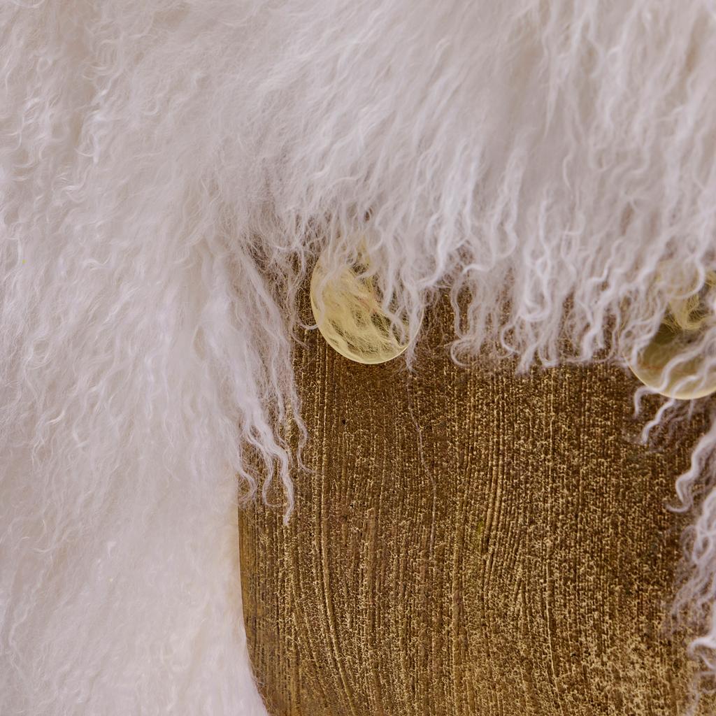 https://a.1stdibscdn.com/modern-white-mongolian-sheepskin-solid-cast-brass-primal-sofa-by-egg-designs-for-sale-picture-10/f_38931/f_408042821721992728013/Sofa_Primal_Mongolian_View9_master.jpg